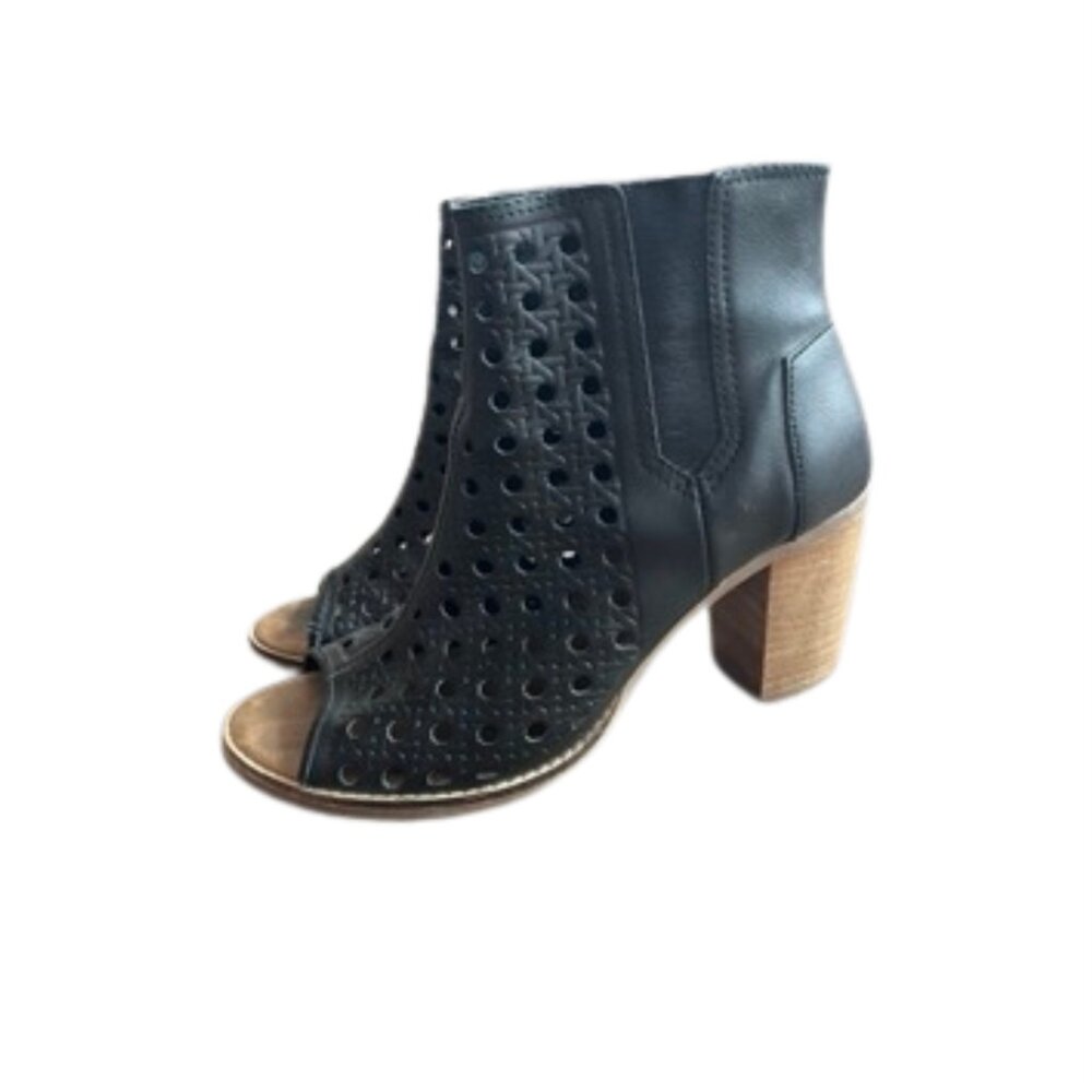 TOMS Heeled Leather Bootie